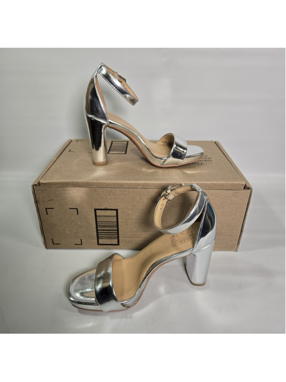 Naturalizer Joy Platform Sandals Silver Block Heel Comfort 6 Wide Wedding ($150)